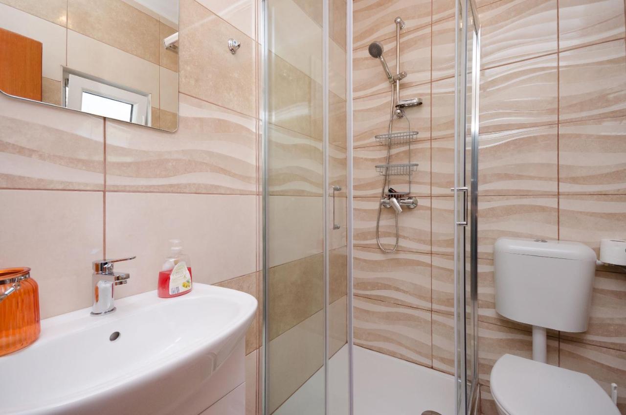 Apartments Albina Лопар Экстерьер фото