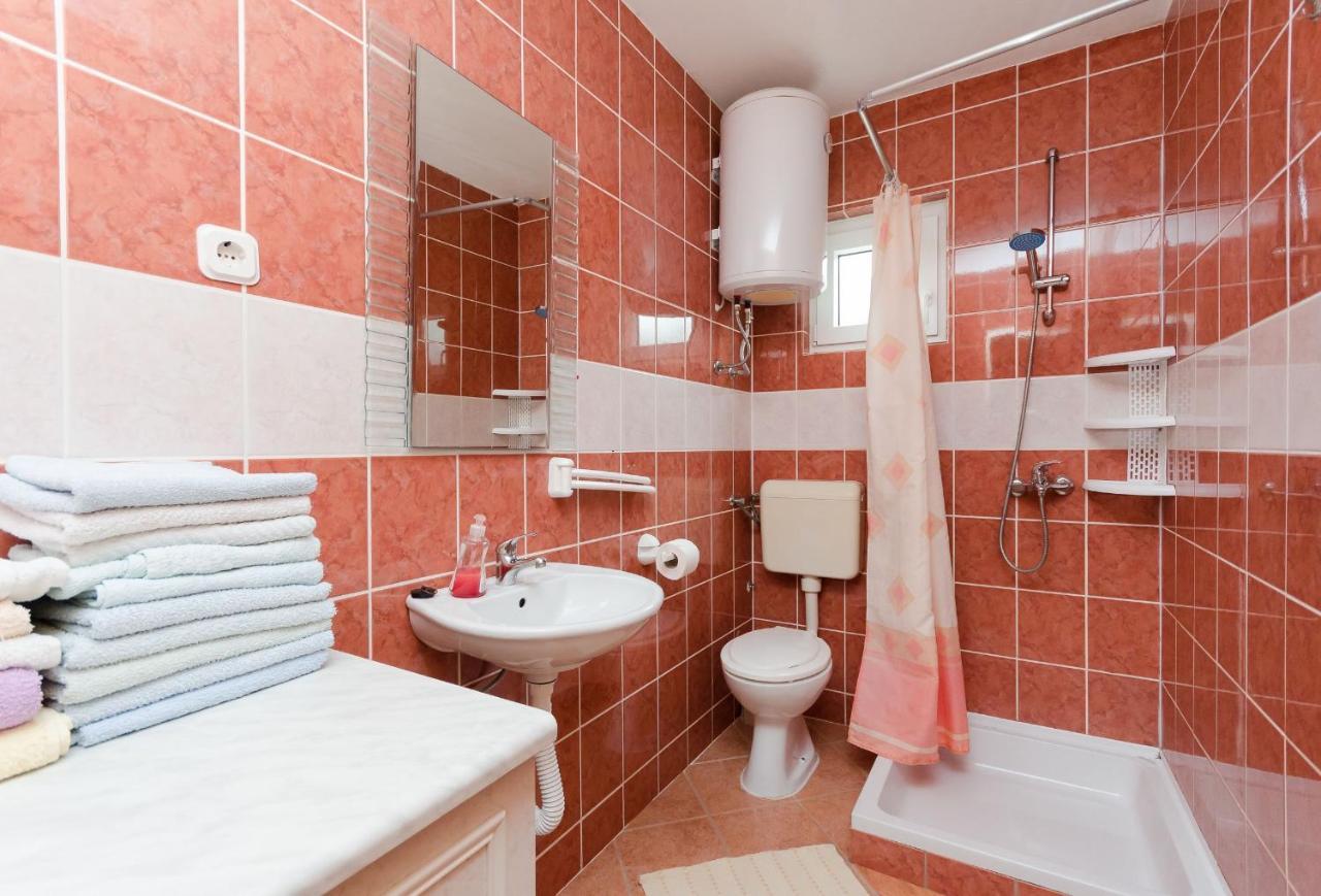 Apartments Albina Лопар Экстерьер фото
